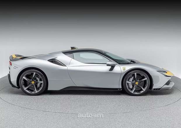 Ferrari SF90