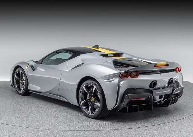 Ferrari SF90