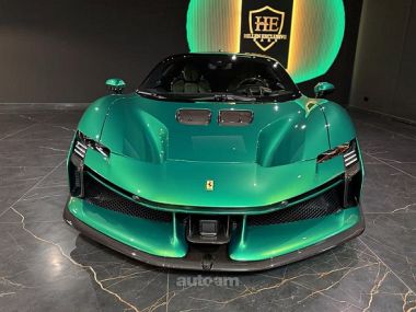 Ferrari SF90  2024 