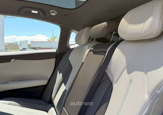 Changan Լ07