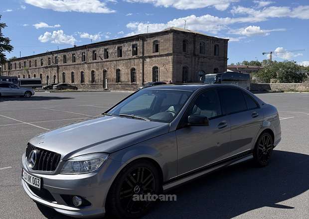 Mercedes-Benz C 300