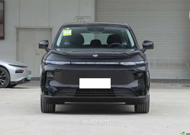 Leapmotor B10