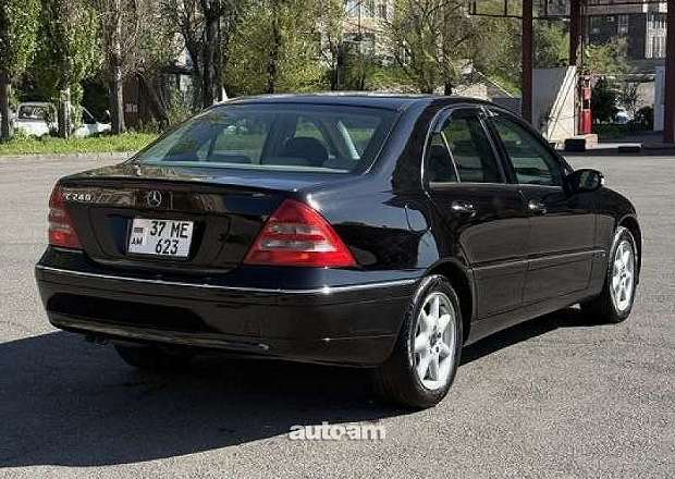 Mercedes-Benz C 320