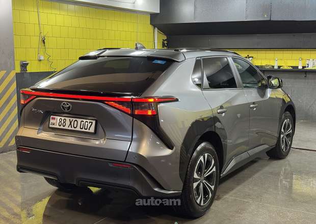 Toyota Bz4X
