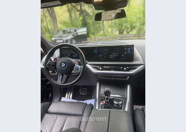 BMW XM