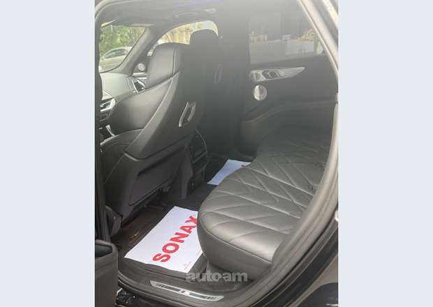 BMW XM