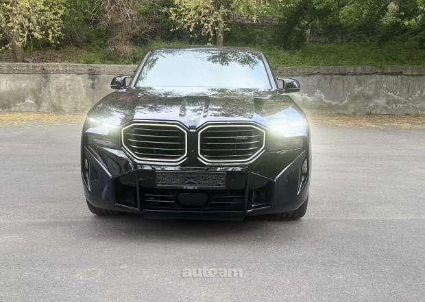 BMW XM