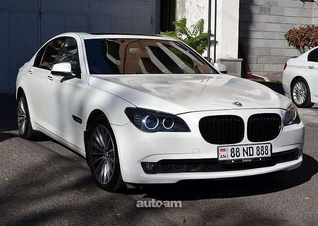 BMW 740 2010 — լուսանկար 2