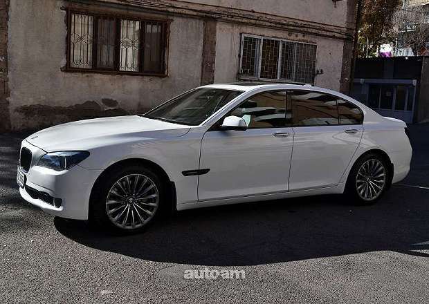 BMW 740 2010 — լուսանկար 5