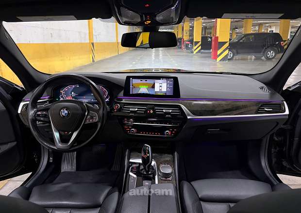 BMW 530