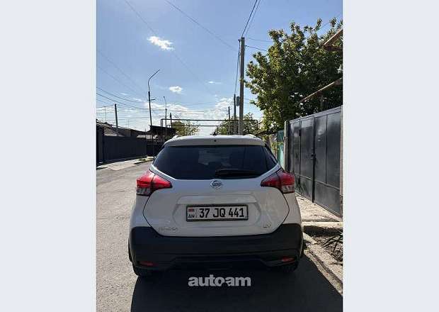 Nissan Kicks