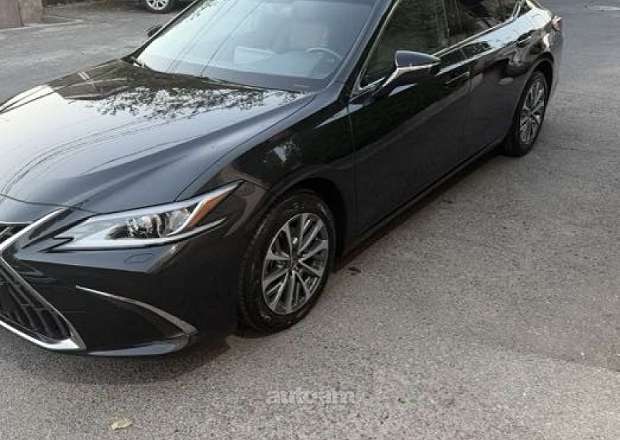 Lexus ES 250