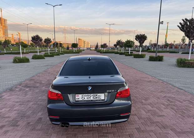 BMW 525