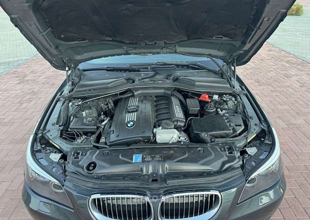 BMW 525