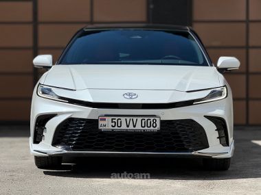 Toyota Camry  2024 