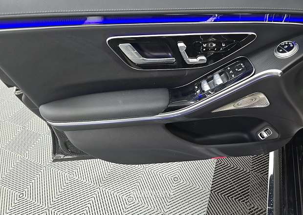 Mercedes-Benz S 500