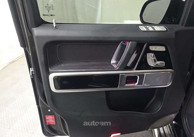 Mercedes-Benz G 550