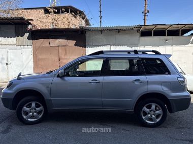 Mitsubishi Airtrek  2003 