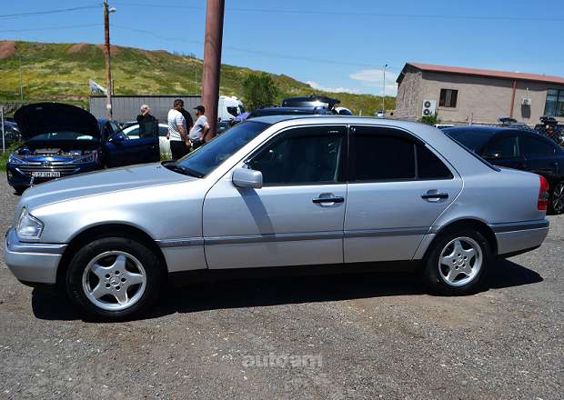 Mercedes-Benz C 180 1995 — լուսանկար 4