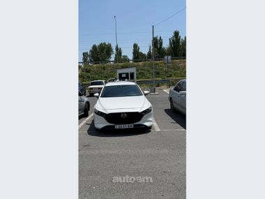 Mazda 3  2019 