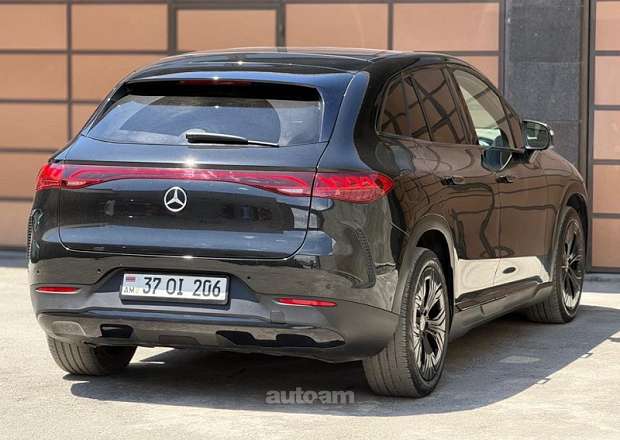 Mercedes-Benz EQE SUV