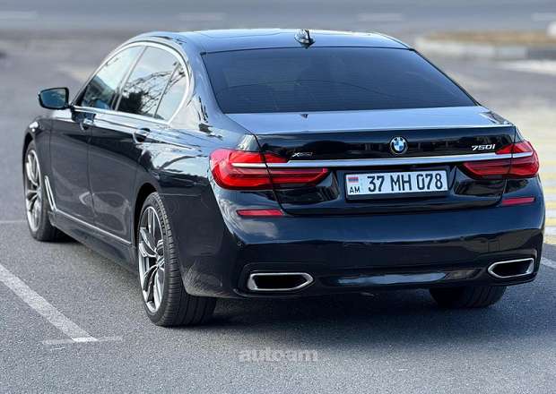 BMW 750