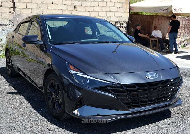 Hyundai Elantra 2020 — լուսանկար 3