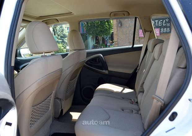 Toyota Rav 4 2010 — photo 9