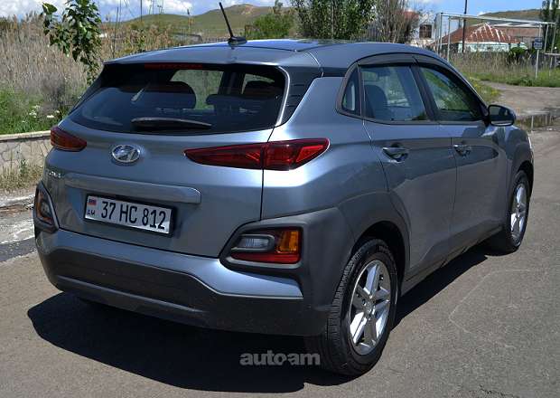 Hyundai Kona 2018 — լուսանկար 15