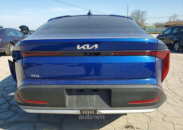 Kia K4