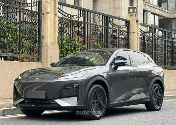 Changan Լ07