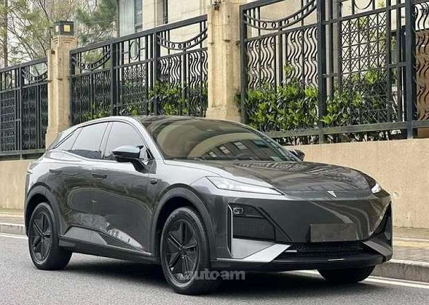 Changan Լ07