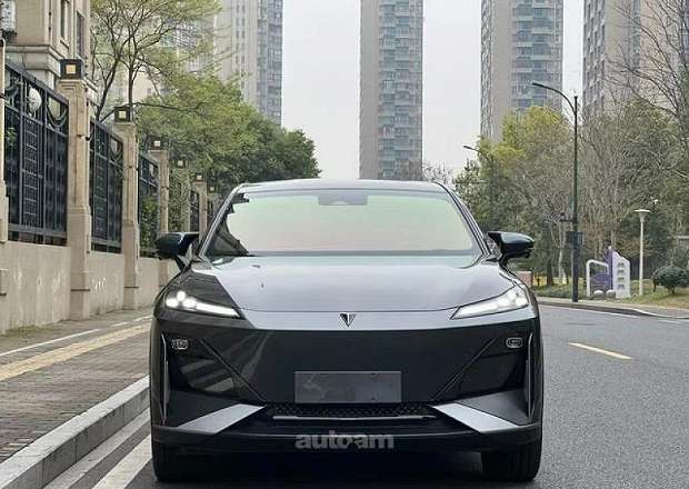 Changan Լ07