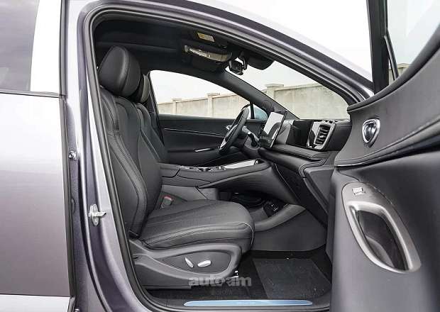 BYD SEA Lion 06