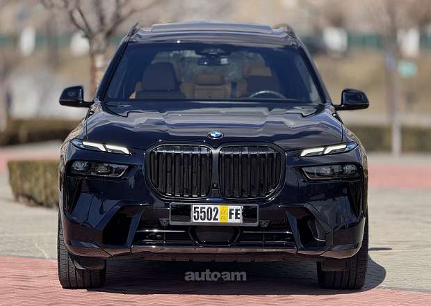 BMW X7
