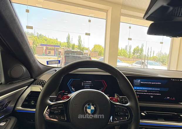 BMW XM