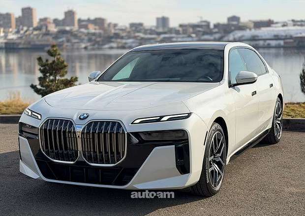 BMW 740