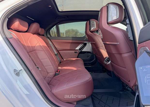BMW 740