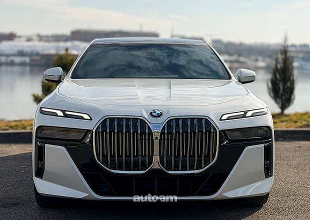 BMW 740