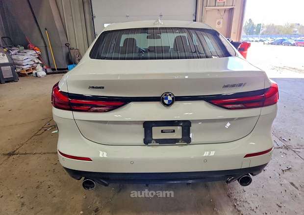 BMW 228