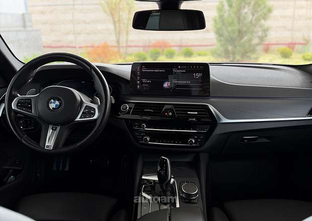 BMW 530