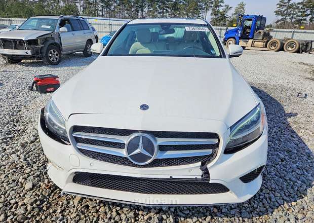 Mercedes-Benz C 300