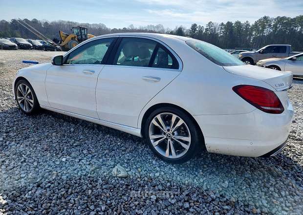 Mercedes-Benz C 300