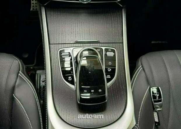 Mercedes-Benz G 500