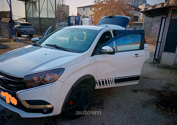 VAZ (Lada) XRAY 2016 — photo 1