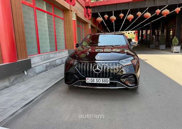Mercedes-Benz EQE SUV