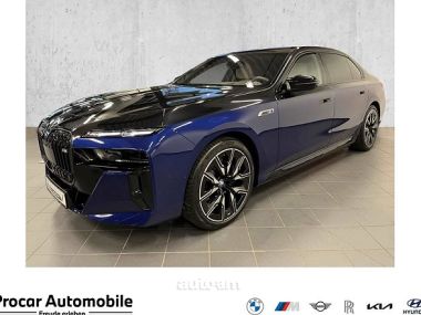 BMW i7  2024 