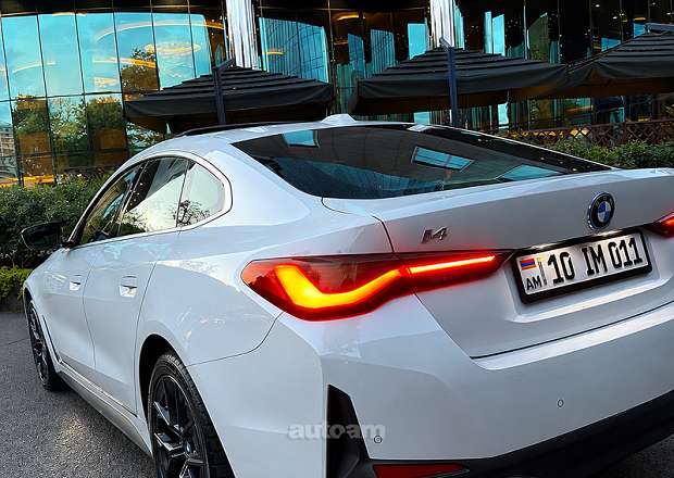BMW i4