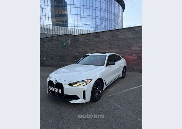 BMW i4
