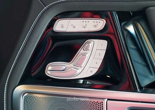 Mercedes-Benz G 500